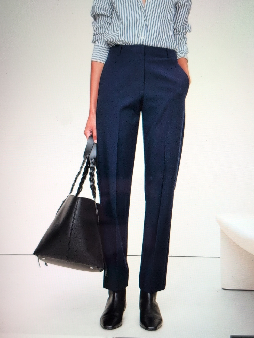 Banana Republic Navy Dress Trousers - Tailored Crease, Cropped, Women's Size 8